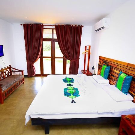 Ceyloni Hotel Sigiriya Bagian luar foto